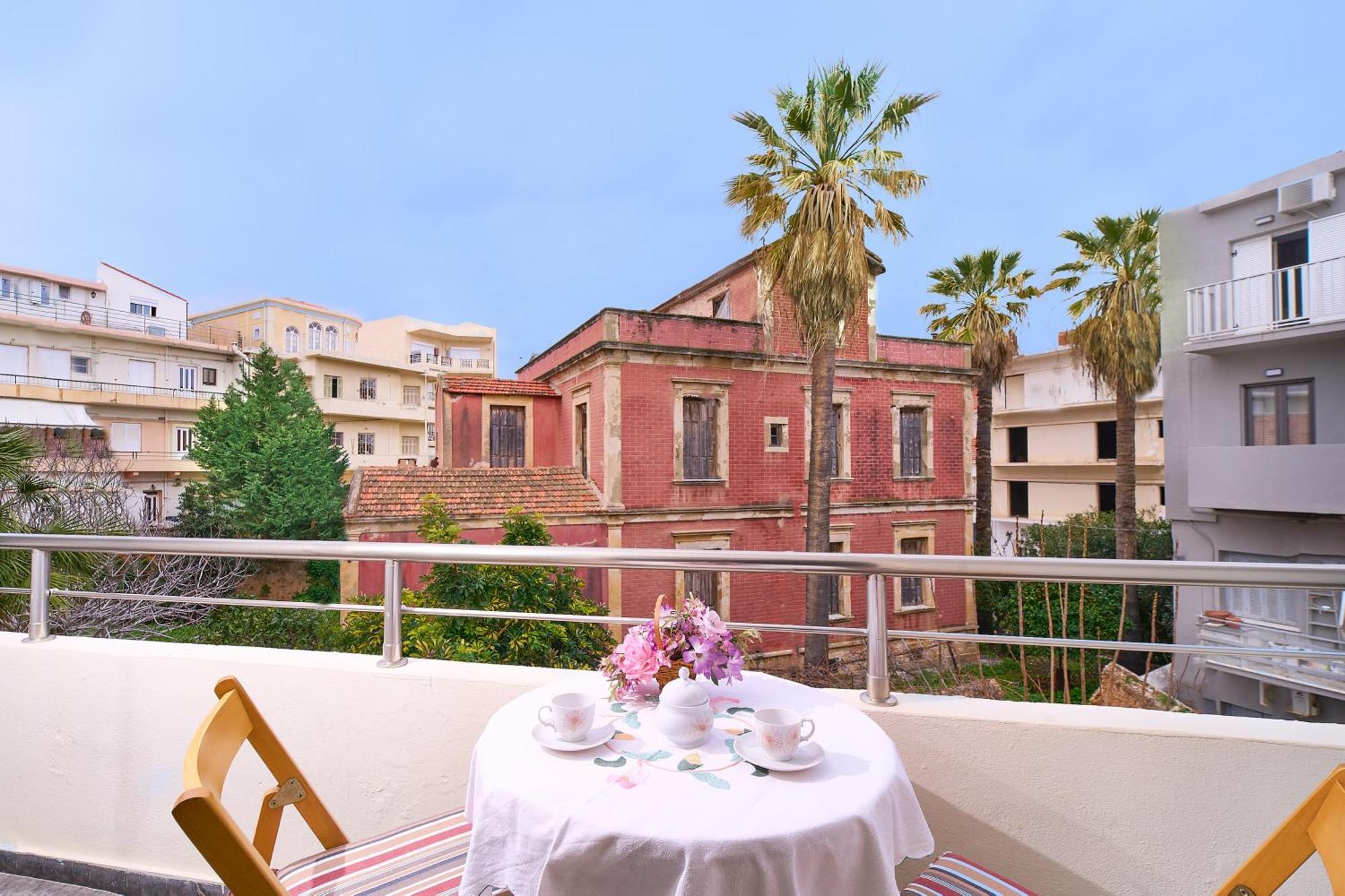 Spyridon Apartment In Chania Ханья Экстерьер фото